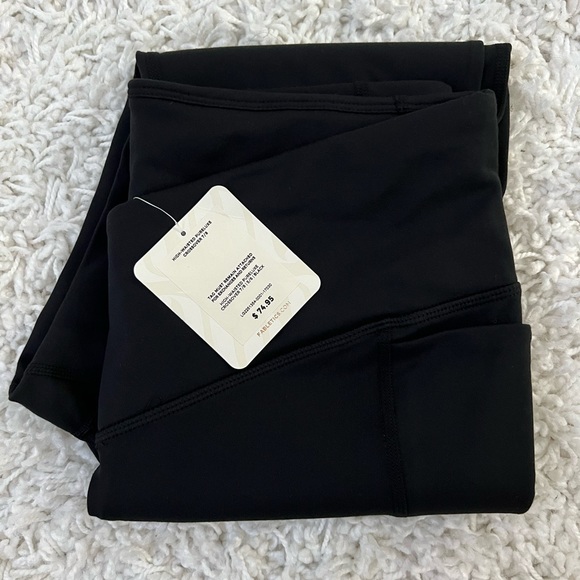 High-Waisted Pureluxe Crossover 7/8 Legging - Picture 4 of 5